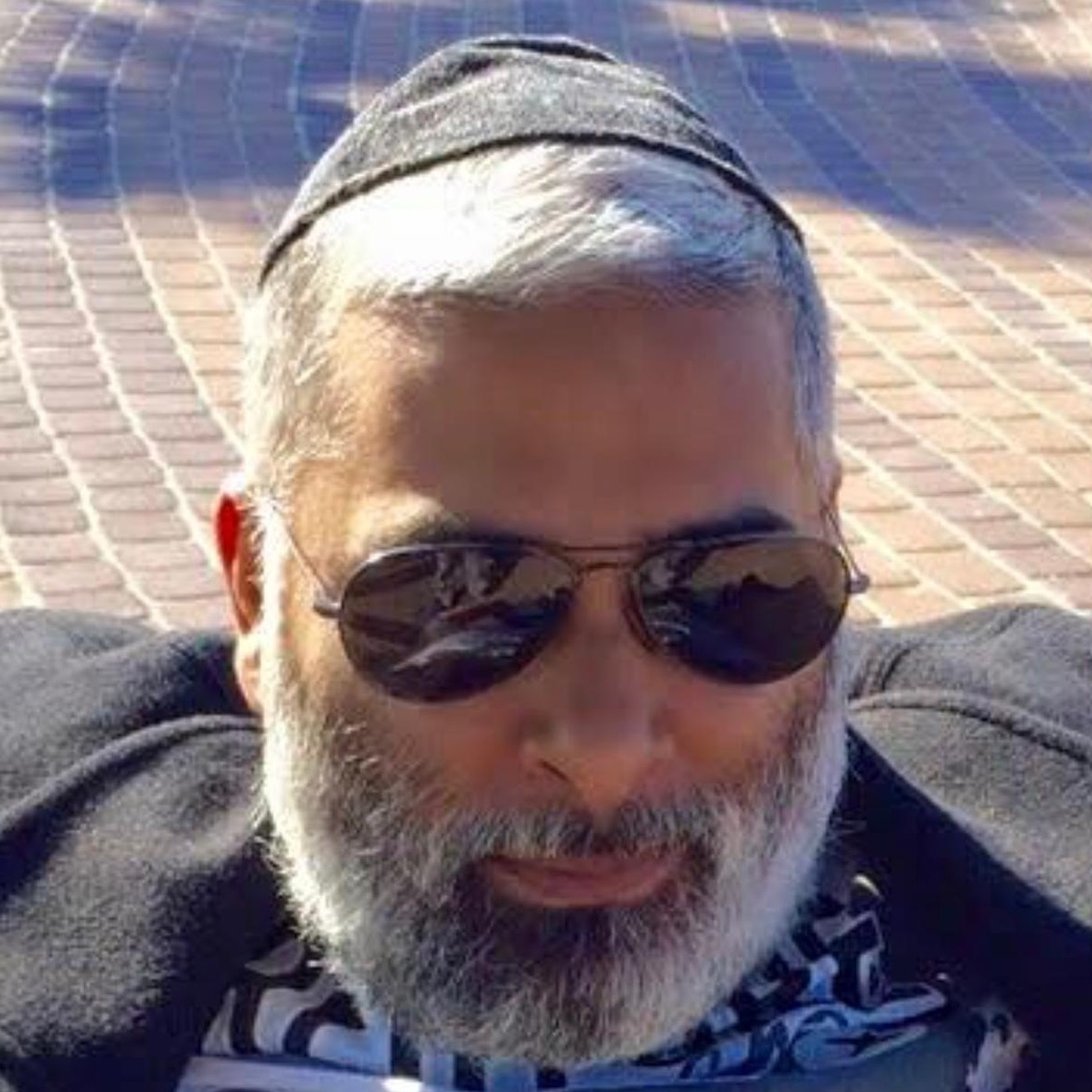 דורון מדיקר